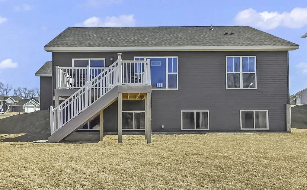 941 Whiskey Road, Isanti, MN 55040