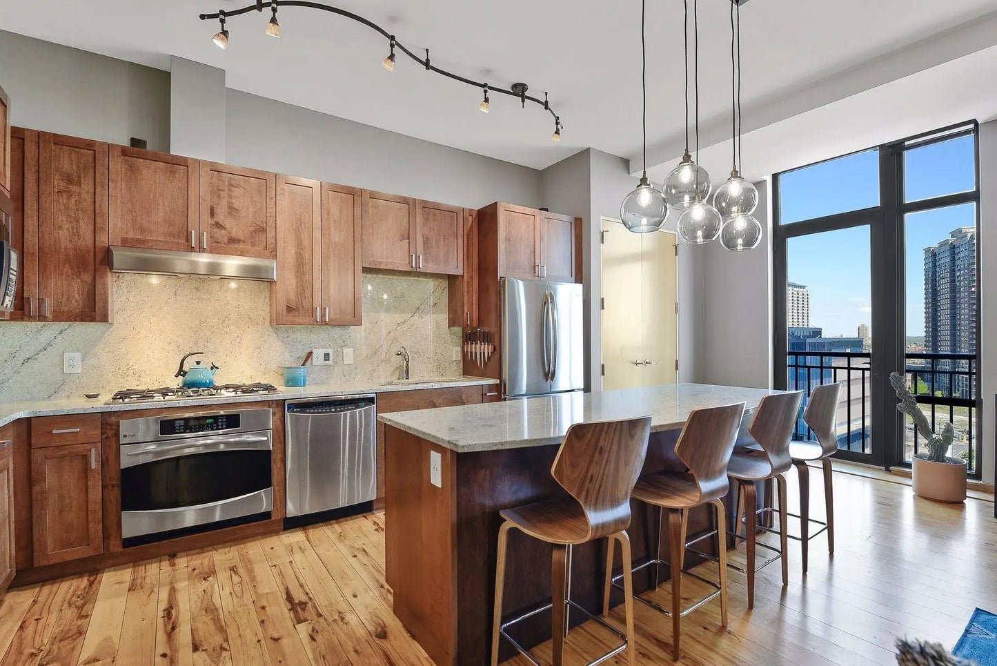 201 11th Street, Minneapolis, MN 55403