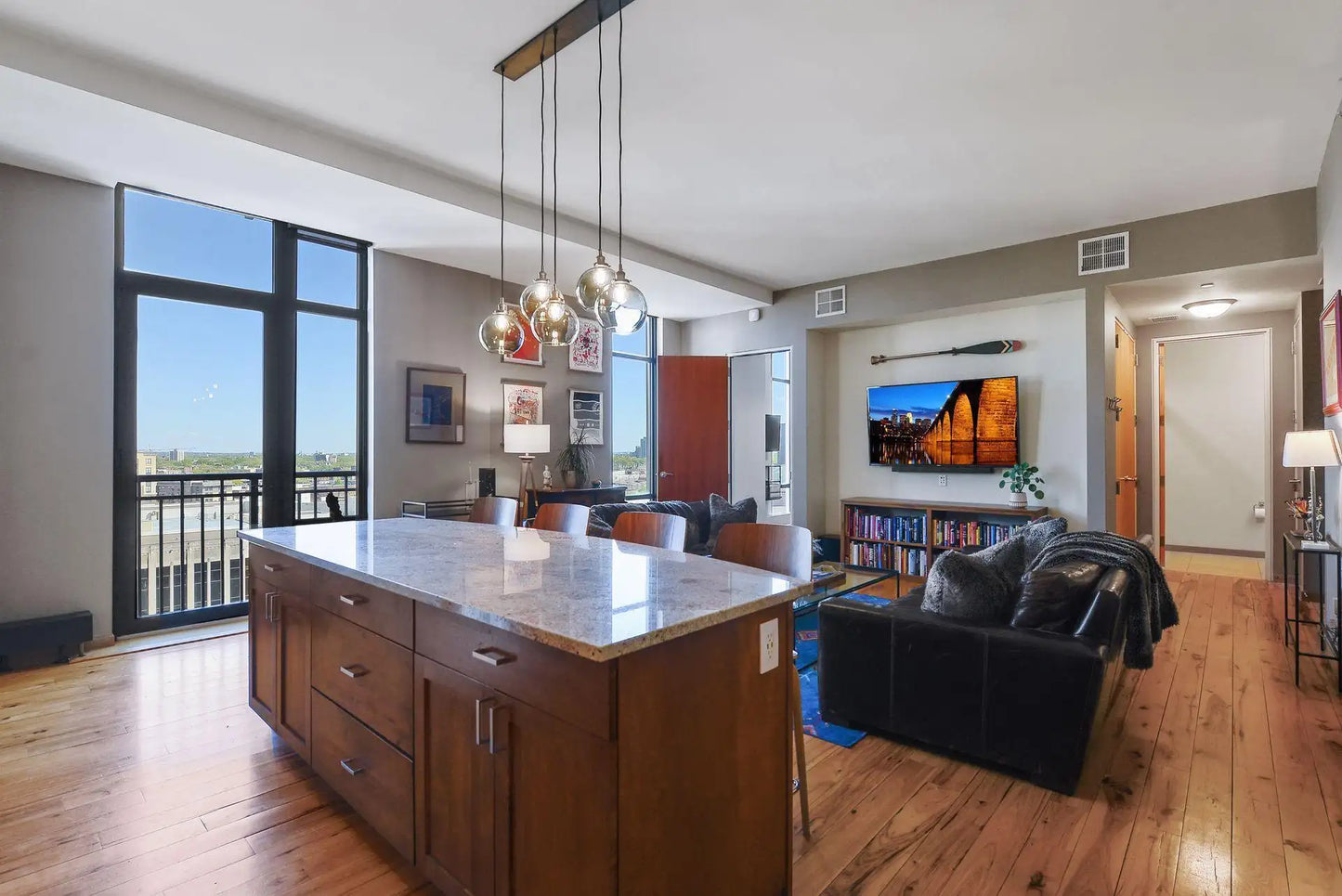 201 11th Street, Minneapolis, MN 55403