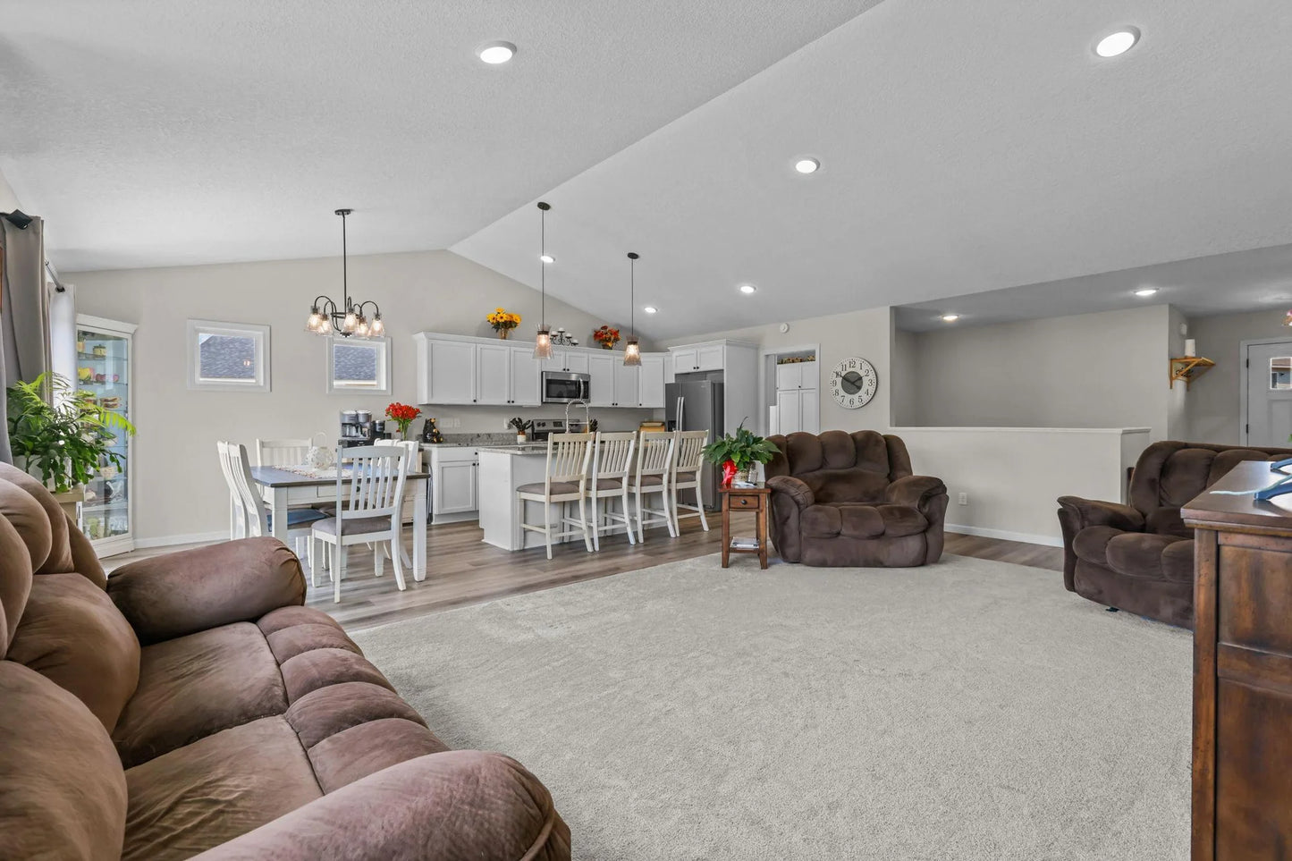 941 Whiskey Road, Isanti, MN 55040