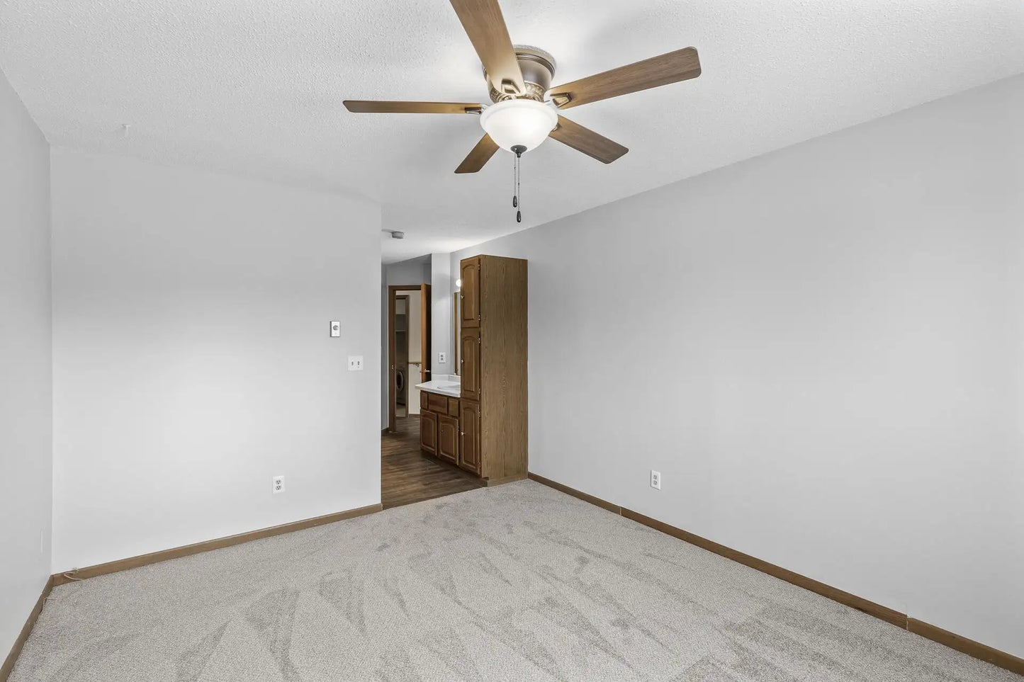 3255 80th Street, Inver Grove Heights, MN 55076