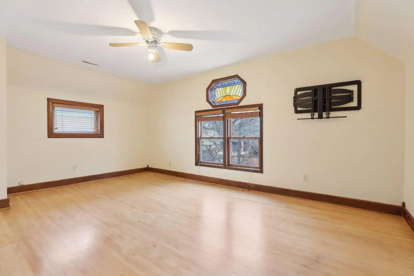 3115 Harriet Avenue, Minneapolis, MN 55408
