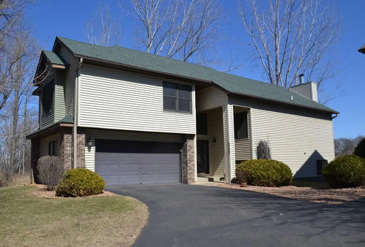 5700 Willow Trail, Shoreview, MN 55126