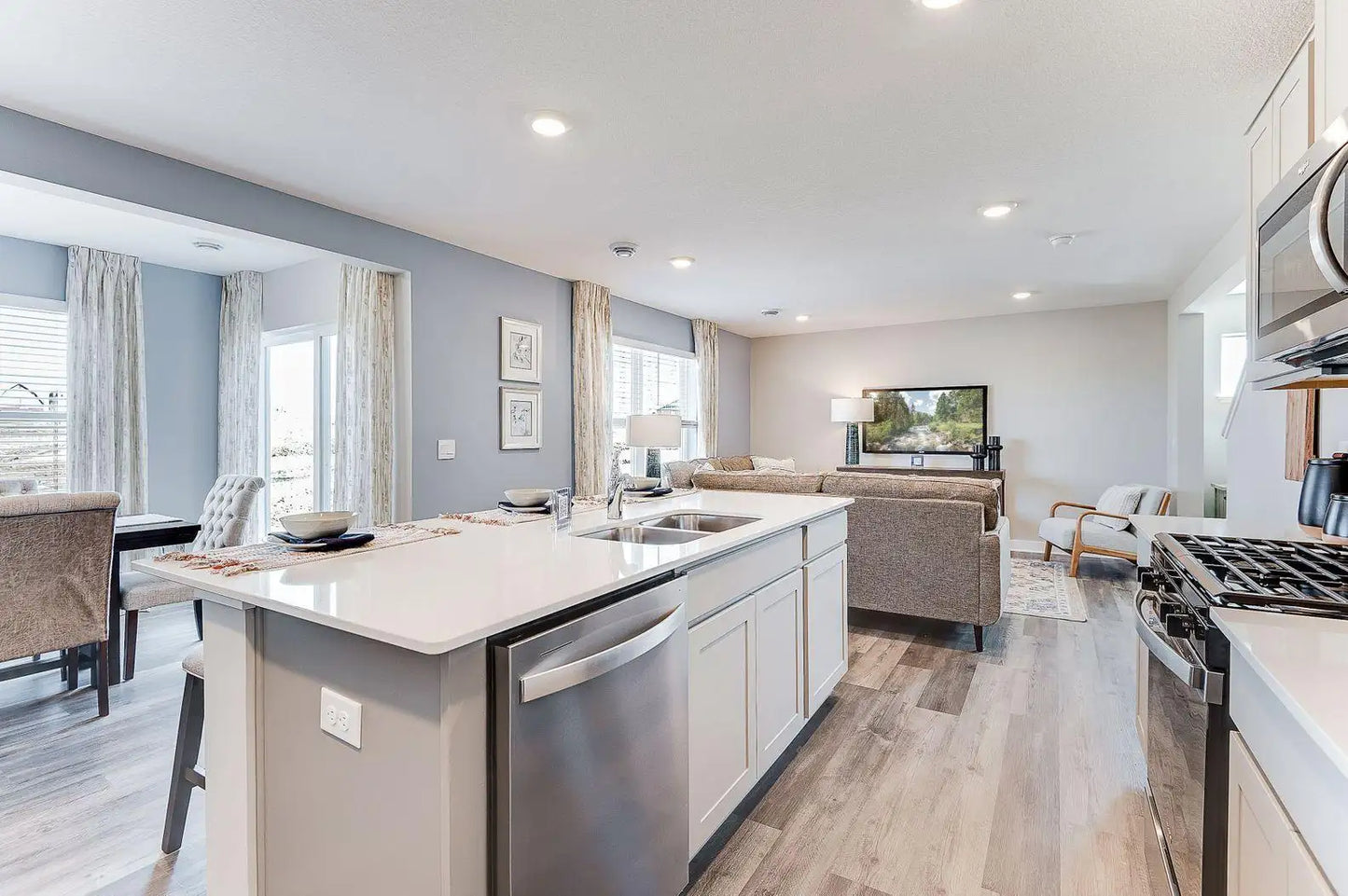 2091 Clearwater Terrace, Shakopee, MN 55379