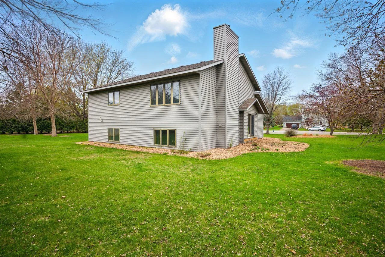5716 Blue Jay Court, Saint Cloud, MN 56303