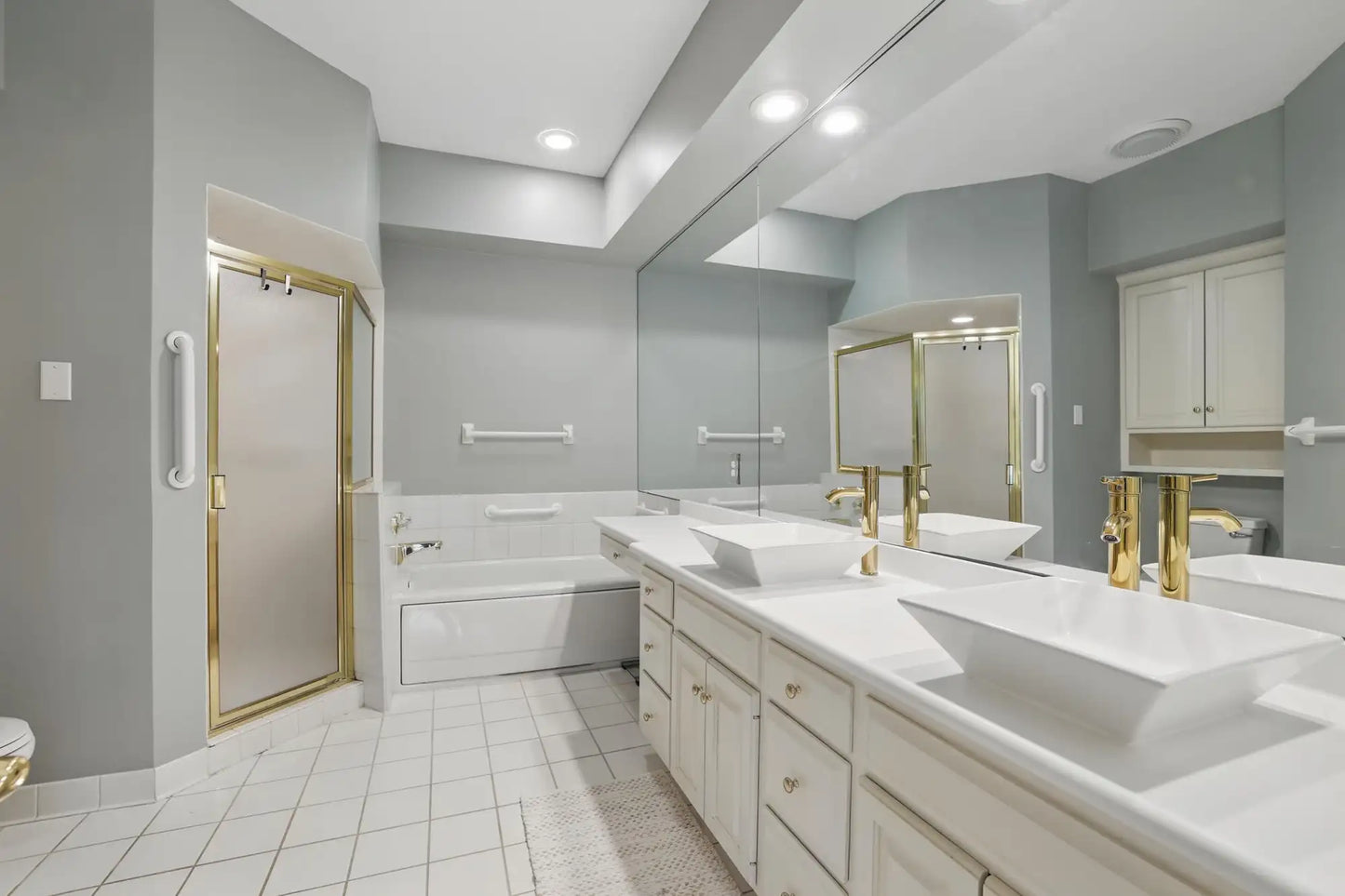 5541 70th Street, Edina, MN 55439