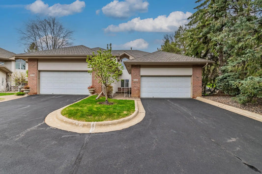 5541 70th Street, Edina, MN 55439