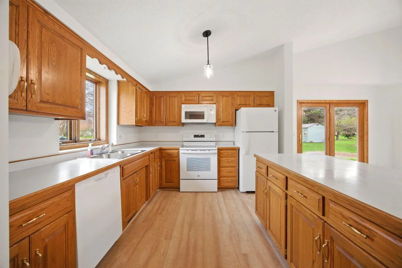 5716 Blue Jay Court, Saint Cloud, MN 56303