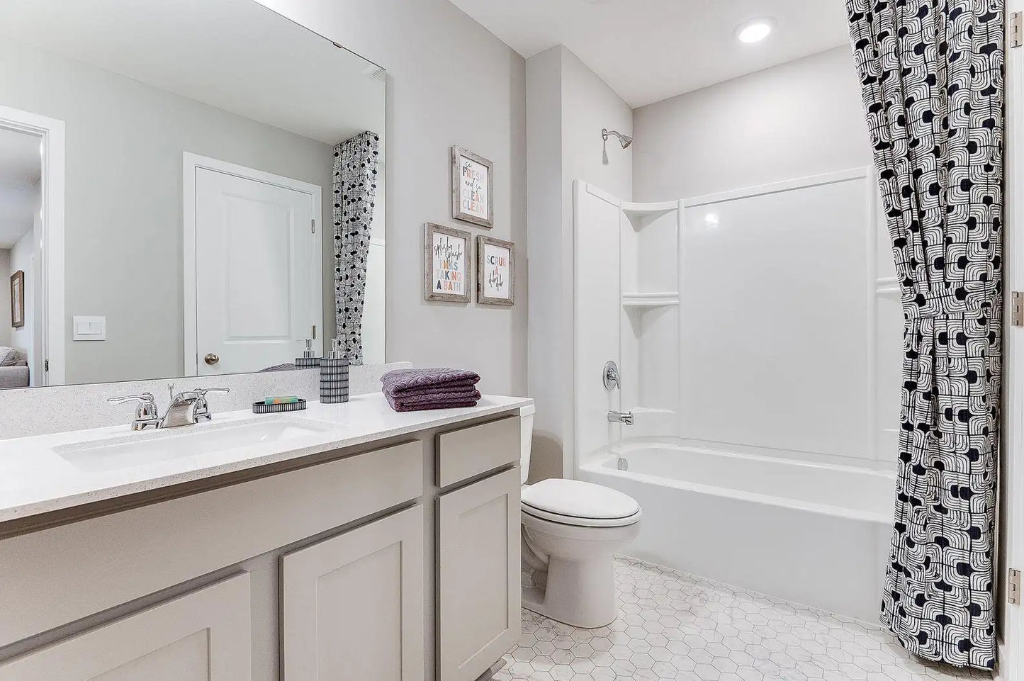 2091 Clearwater Terrace, Shakopee, MN 55379
