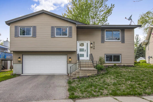 5750 Thomas Circle, Minneapolis, MN 55410