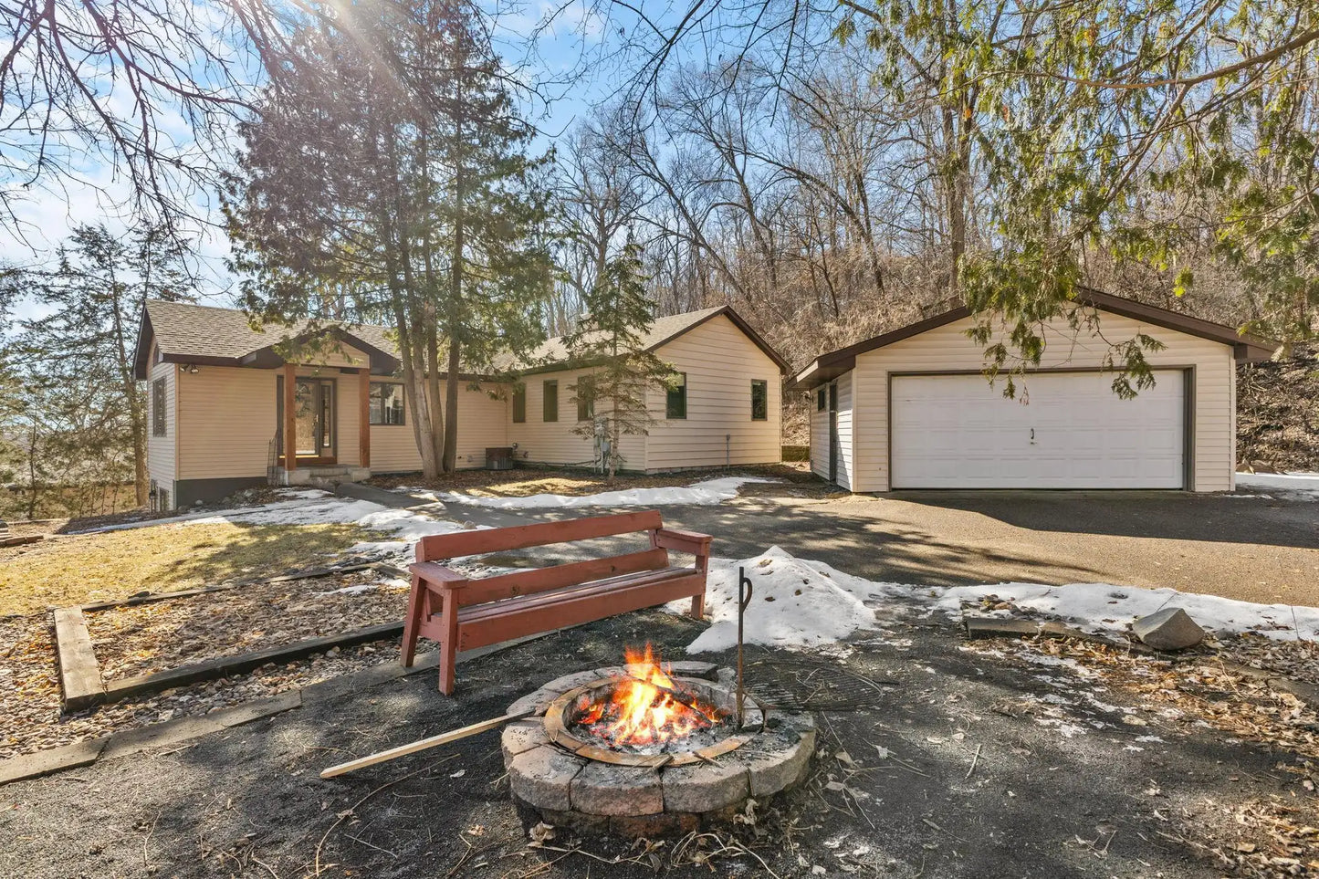6095 Delaney Way, Inver Grove Heights, MN 55076