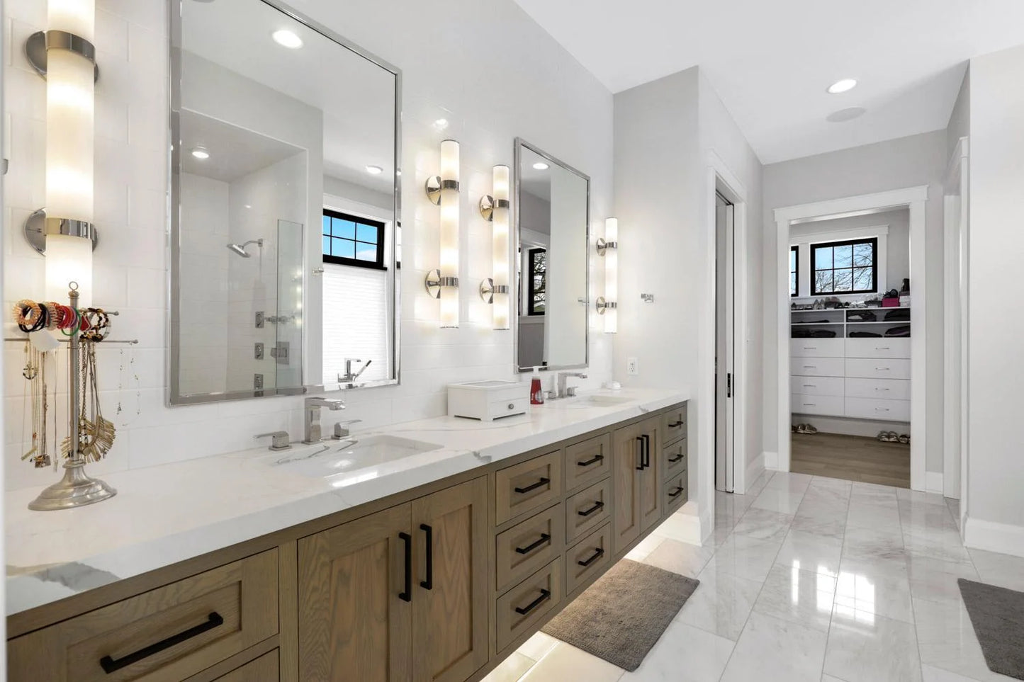 5283 Frost Point Circle, Prior Lake, MN 55372