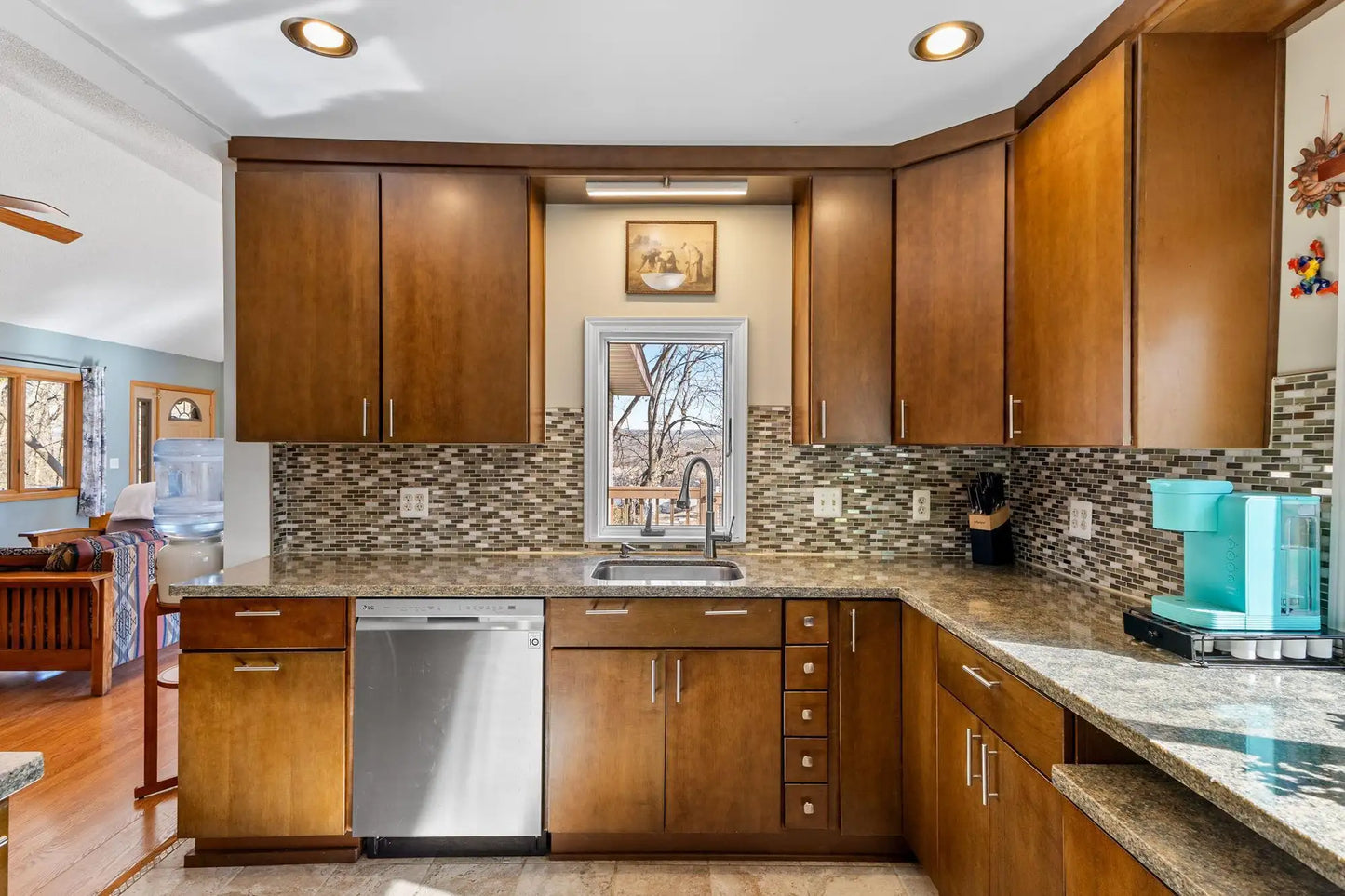 6095 Delaney Way, Inver Grove Heights, MN 55076
