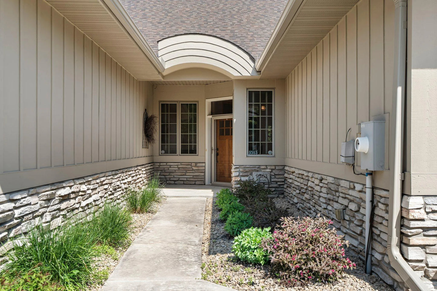 9363 Libby Lane, Eden Prairie, MN 55347