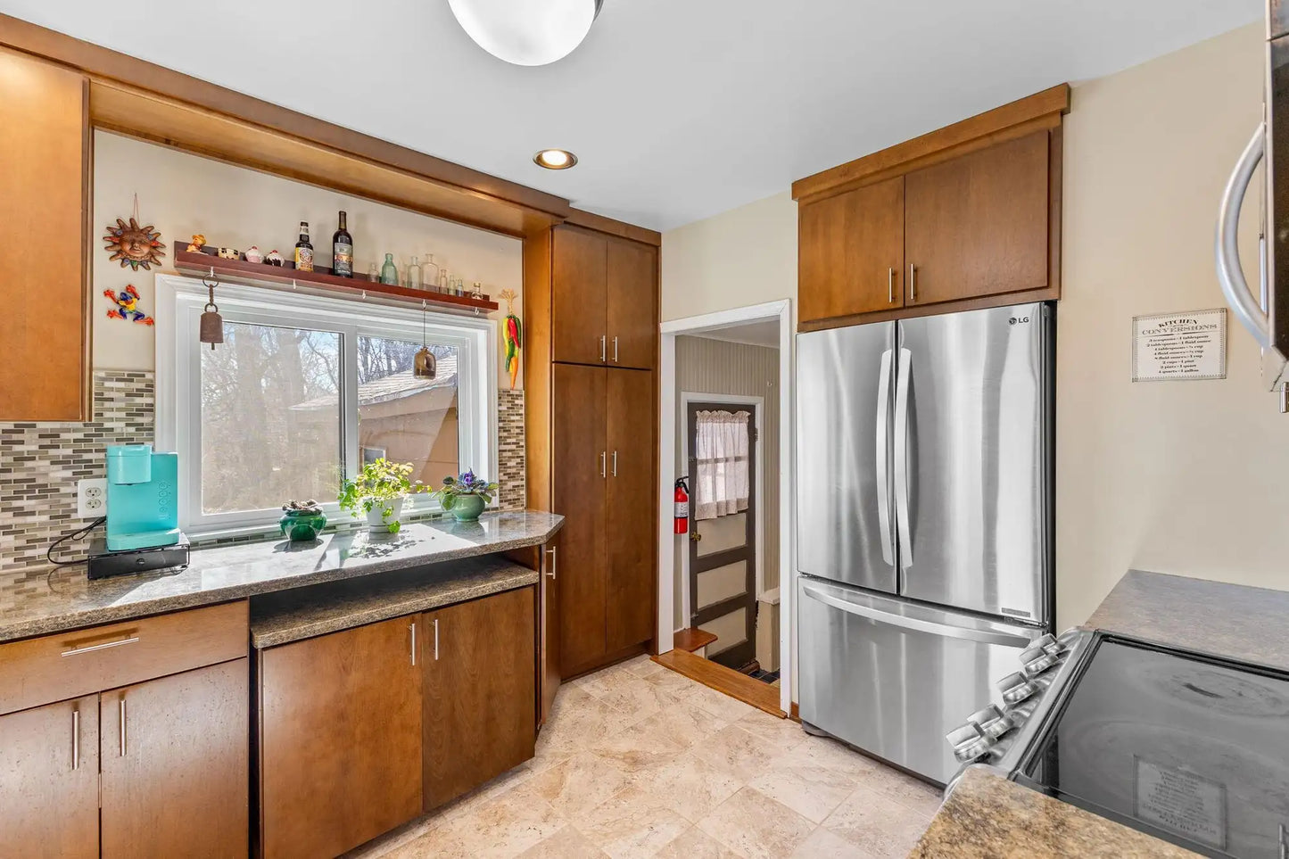 6095 Delaney Way, Inver Grove Heights, MN 55076