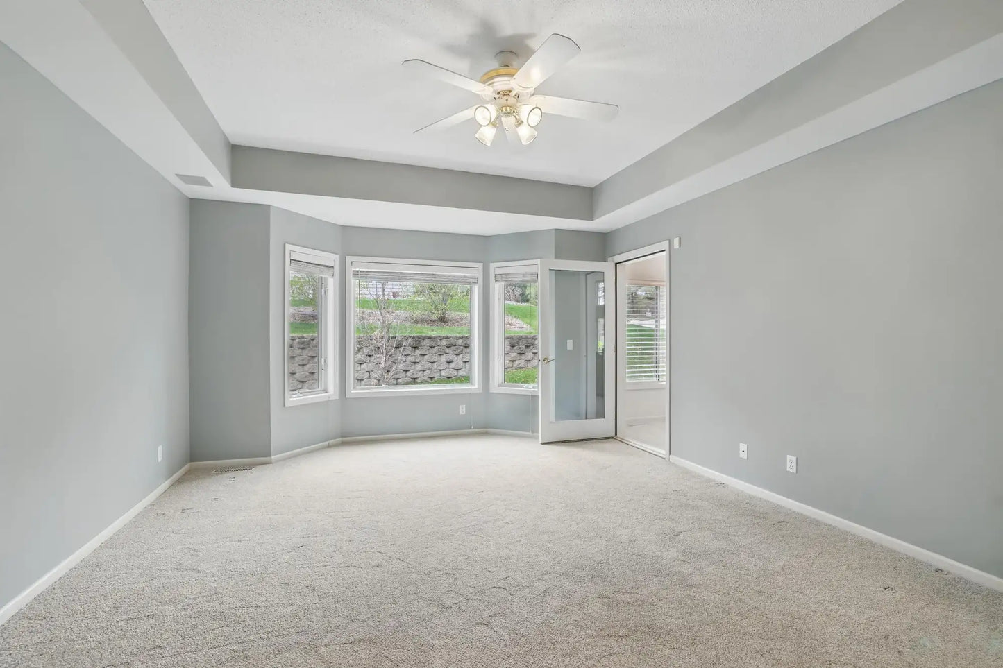5541 70th Street, Edina, MN 55439