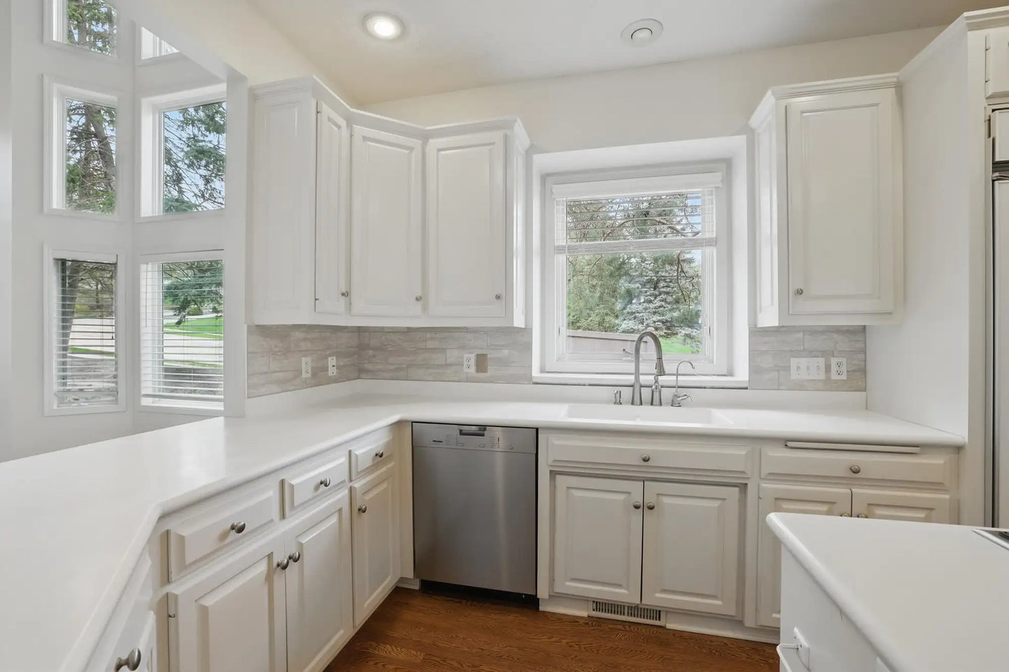 5541 70th Street, Edina, MN 55439
