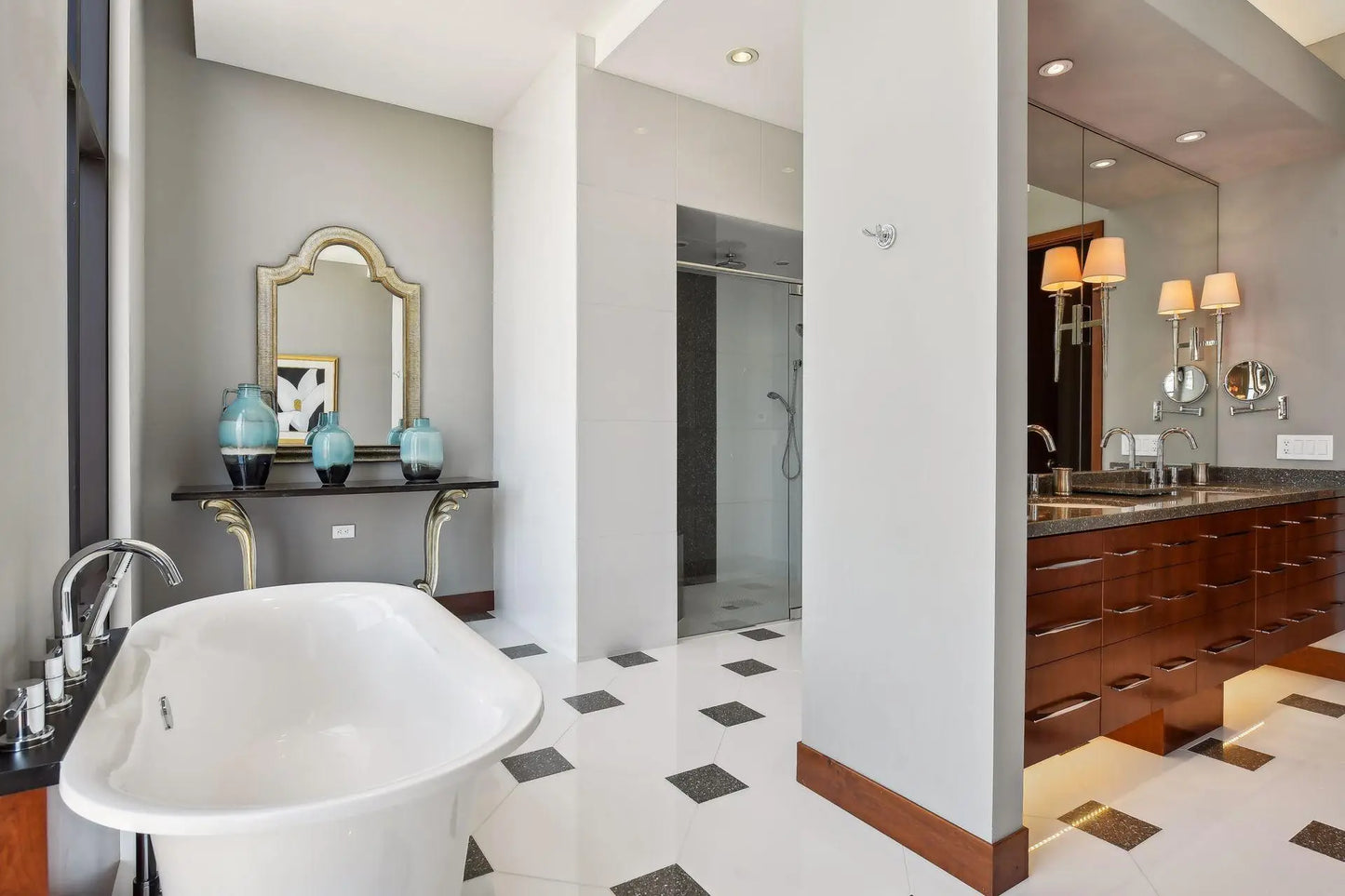 201 11th Street, Minneapolis, MN 55403